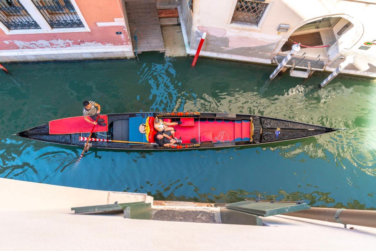 Ca' Laura - San Marco Canal View Venedik Dış mekan fotoğraf